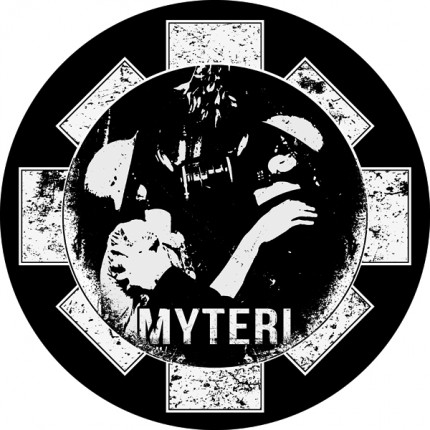 Myteri - Skull Love Button